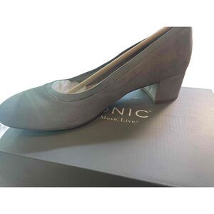 Vionic Womens Gray Suede Round Toe Pump Heel Shoe Size 8.5